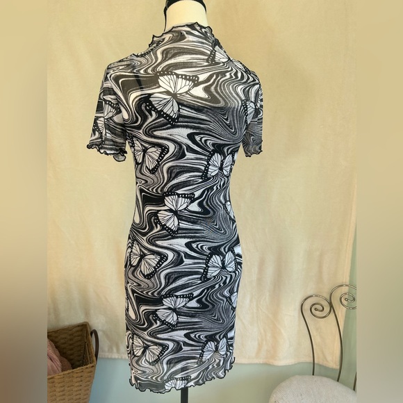 Mesh Bodycon Pattern Dress - Picture 4 of 4